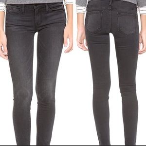 FRAME Le Skinny de Jeanne Jeans Raw Hem in Knight Rider. Black/Gray size 26